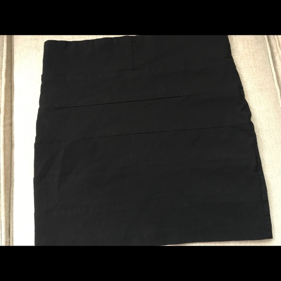 Black stripe mini skirt - Picture 2 of 2